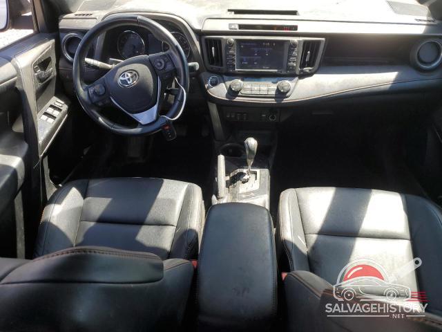 2T3JFREV8HW573148 2017 TOYOTA RAV4 photo no. 8