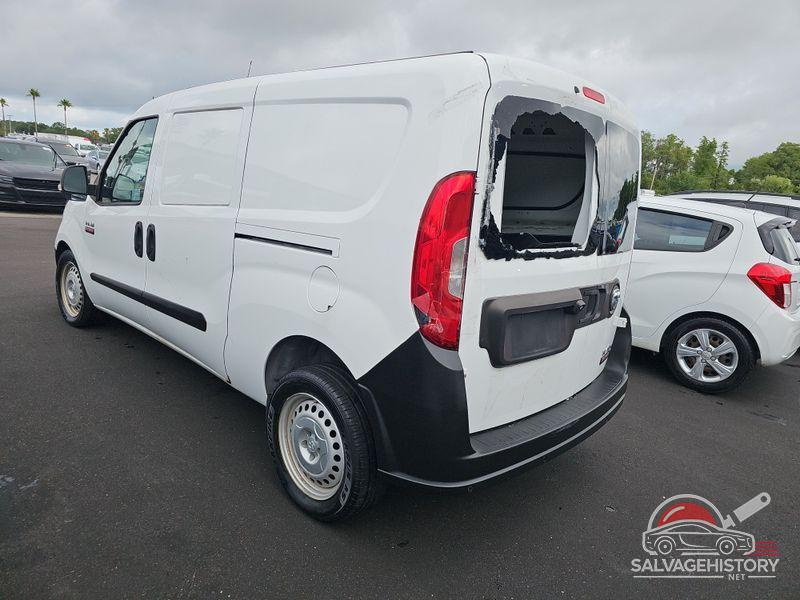 ZFBERFAT1G6C45877 2016 RAM PROMASTER CITY photo no. 4