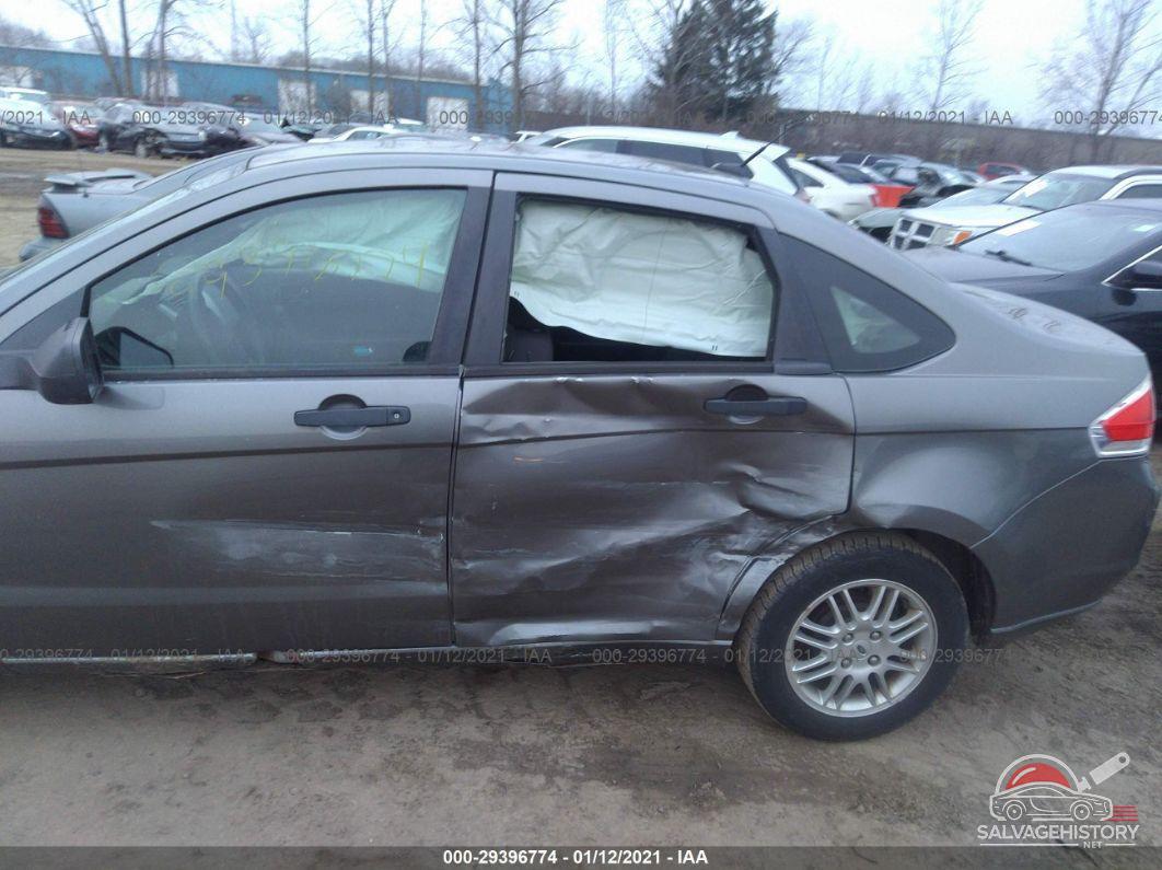 1FAHP3FN8AW248567 2010 FORD FOCUS photo no. 6