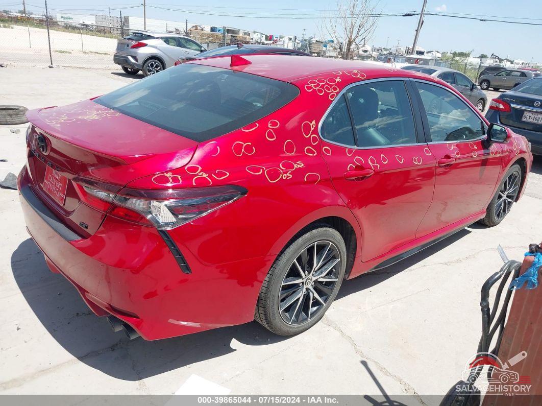 4T1G11AK5NU060742 2022 TOYOTA CAMRY photo no. 4