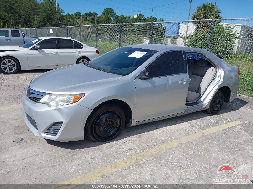 4T1BF1FKXCU168548 2012 TOYOTA CAMRY photo no. 2