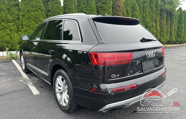 WA1LAAF71HD022303 2017 AUDI Q7 photo no. 3