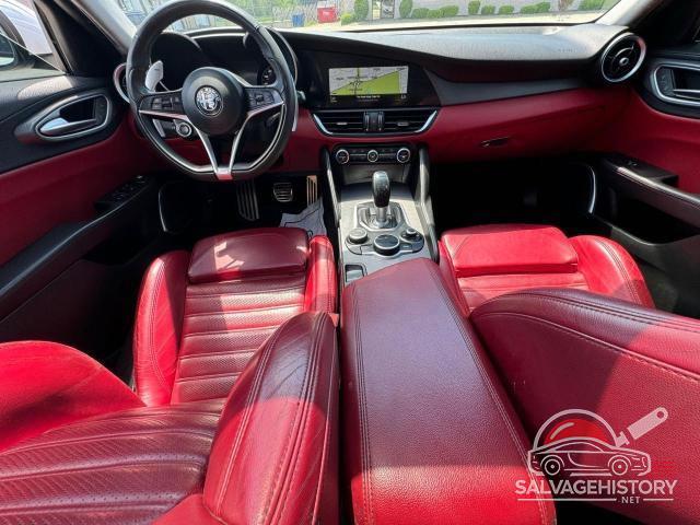 ZARFAEEN0J7573441 2018 ALFA ROMEO GIULIA photo no. 9