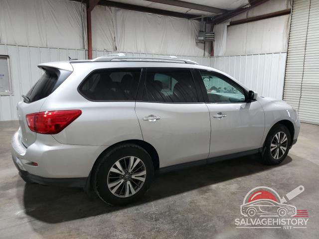 5N1DR2MM0HC611572 2017 NISSAN PATHFINDER photo no. 3