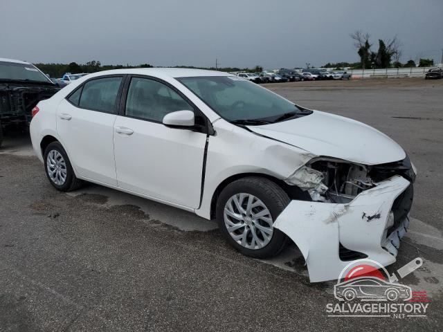 5YFBURHE0HP616199 2017 TOYOTA COROLLA photo no. 4
