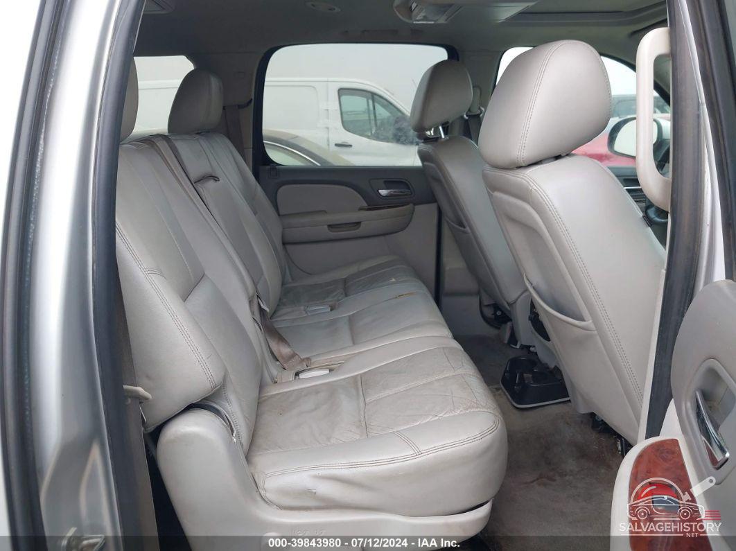 1GNSCJE0XCR169853 2012 CHEVROLET SUBURBAN 1500 photo no. 8