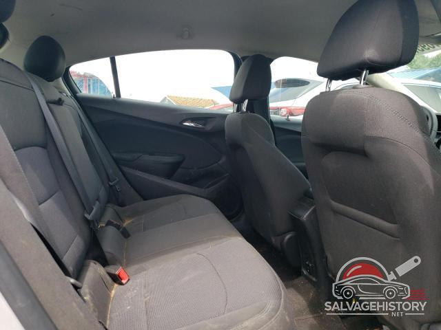 3G1BE6SM3JS630207 2018 CHEVROLET CRUZE photo no. 10