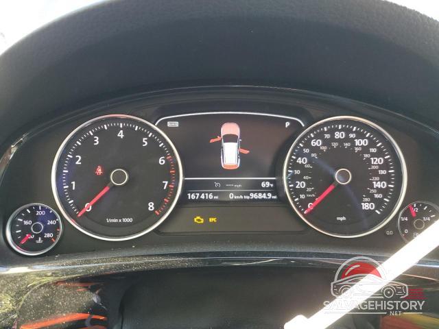 WVGEF9BP1DD004328 2013 VOLKSWAGEN TOUAREG photo no. 9