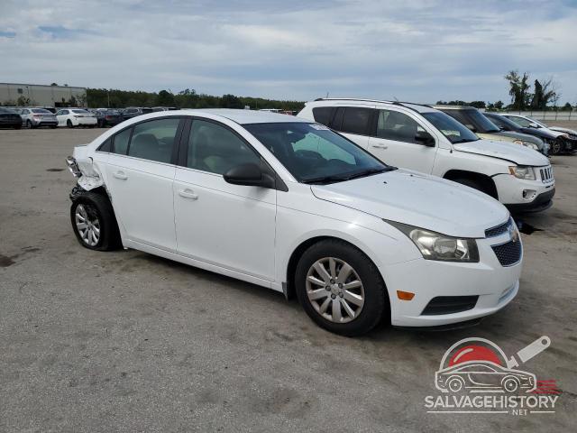 1G1PC5SH9B7293714 2011 CHEVROLET CRUZE photo no. 4