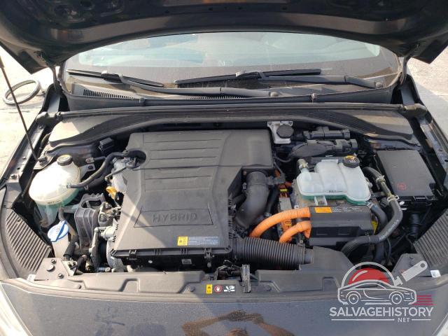 KMHC65LC6HU032353 2017 HYUNDAI IONIQ photo no. 11
