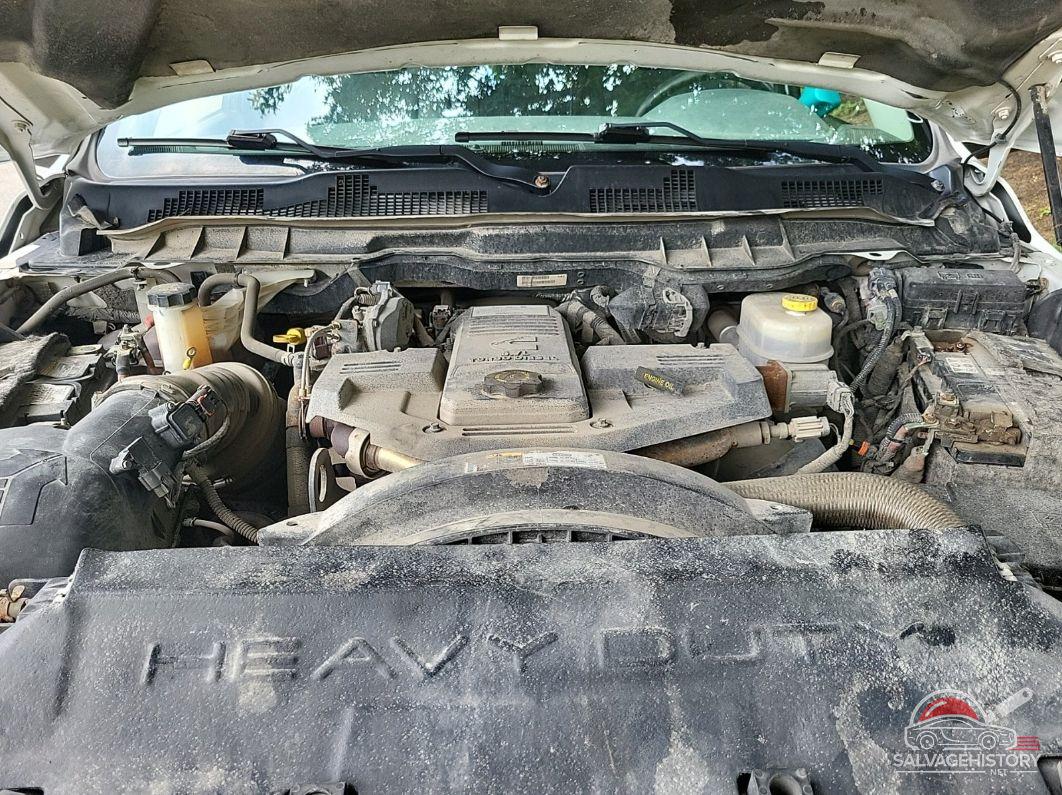 3C6UR5DL3JG356388 2018 RAM 2500 photo no. 4