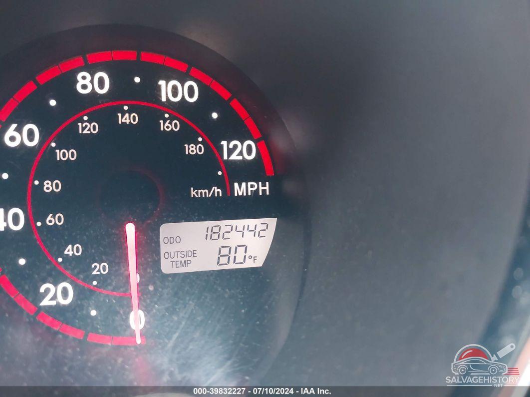 2T1LR32E26C561831 2006 TOYOTA MATRIX photo no. 7