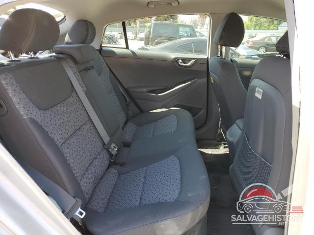KMHC75LC3HU052718 2017 HYUNDAI IONIQ photo no. 10