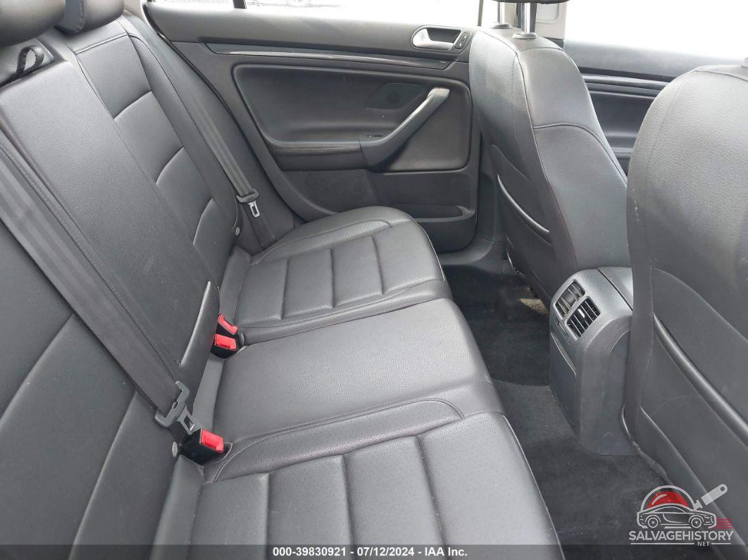 3VWPL7AJXBM716049 2011 VOLKSWAGEN JETTA SPORTWAGEN photo no. 8