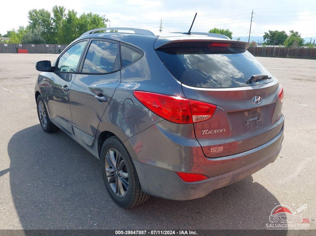 KM8JUCAG3FU021069 2015 HYUNDAI TUCSON photo no. 3