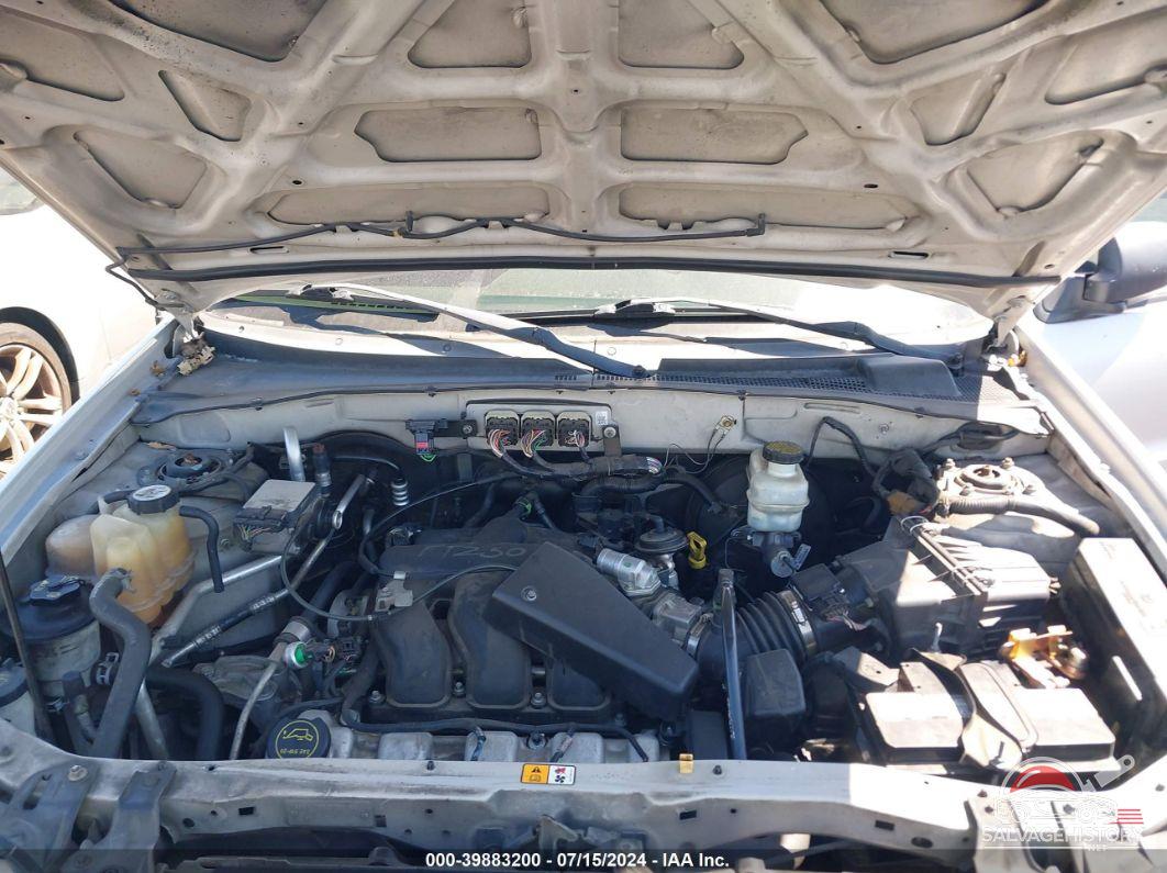 1FMYU93196KC43542 2006 FORD ESCAPE photo no. 10