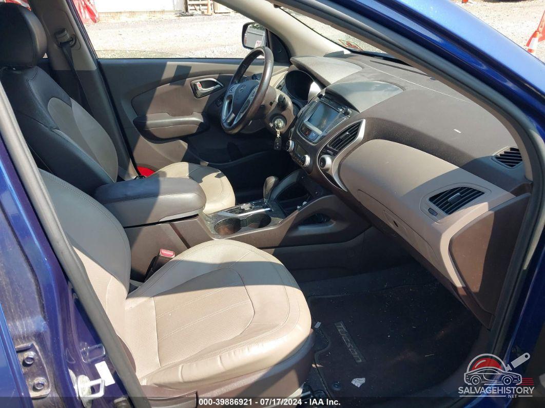 KM8JUCAC4CU381346 2012 HYUNDAI TUCSON photo no. 5