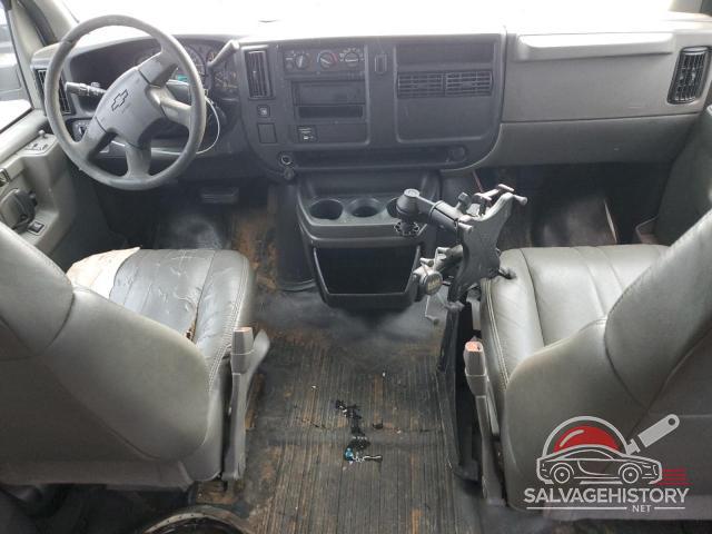 1GCHG35U341116045 2004 CHEVROLET EXPRESS photo no. 8