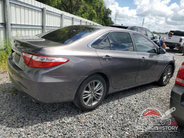 4T1BF1FK5FU023809 2015 TOYOTA CAMRY photo no. 3