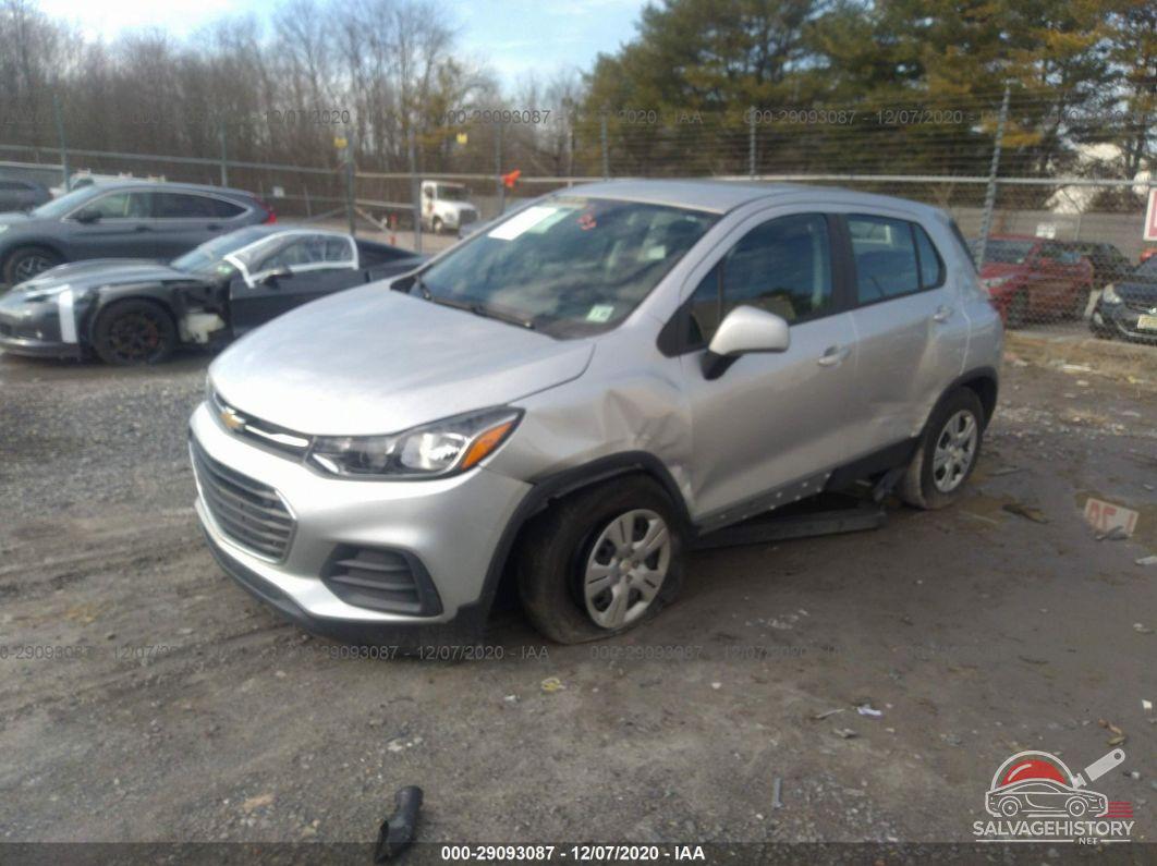 KL7CJKSB6HB144752 2017 CHEVROLET TRAX photo no. 2