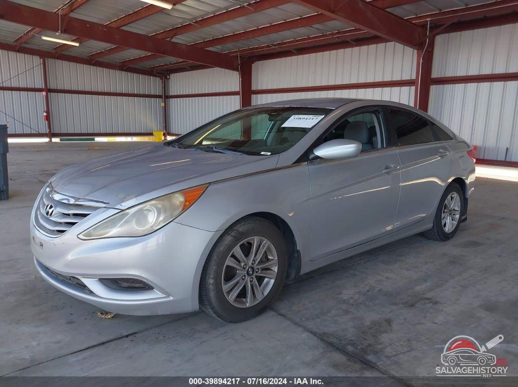 5NPEB4AC8BH104239 2011 HYUNDAI SONATA photo no. 2