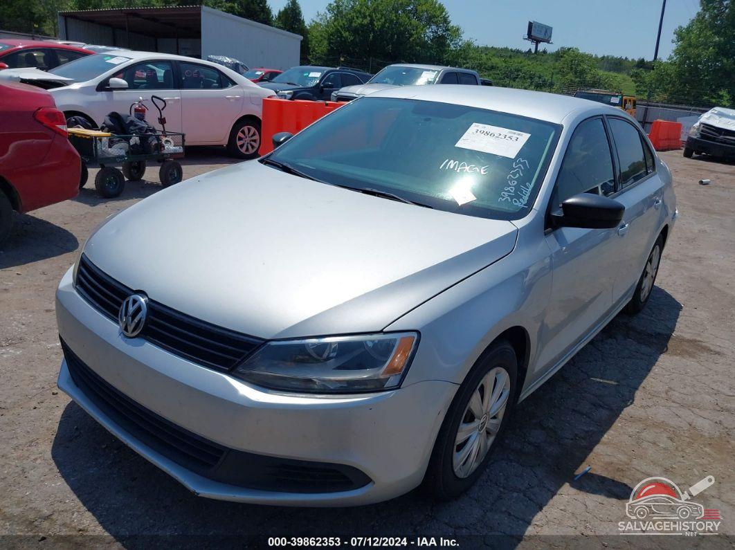 3VW2K7AJ5EM300122 2014 VOLKSWAGEN JETTA photo no. 2