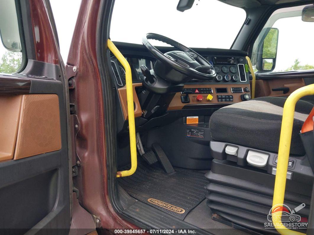 3AKJHLDR0JSJW3851 2018 FREIGHTLINER CASCADIA 126 photo no. 7