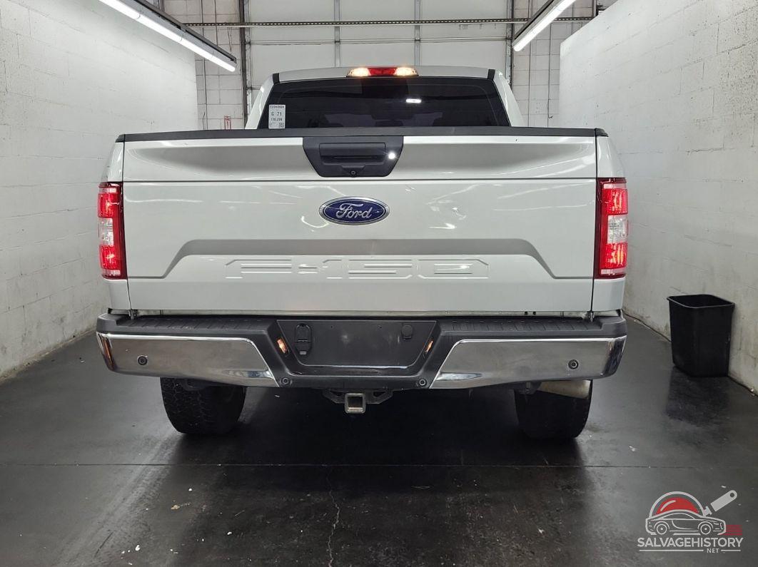 1FTFW1E57JKF37988 2018 FORD F-150 photo no. 2