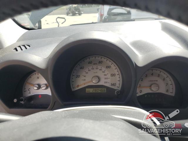 JTKDE177X50002141 2005 TOYOTA SCION photo no. 9