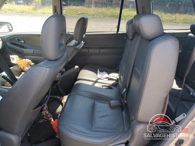 JS3TY92V854102084 2005 SUZUKI XL7 photo no. 11