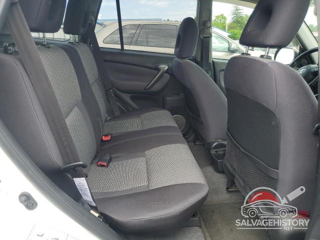 JTEHD20V450067315 2005 TOYOTA RAV4 photo no. 11
