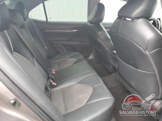 4T1G11AK7MU451356 2021 TOYOTA CAMRY photo no. 10