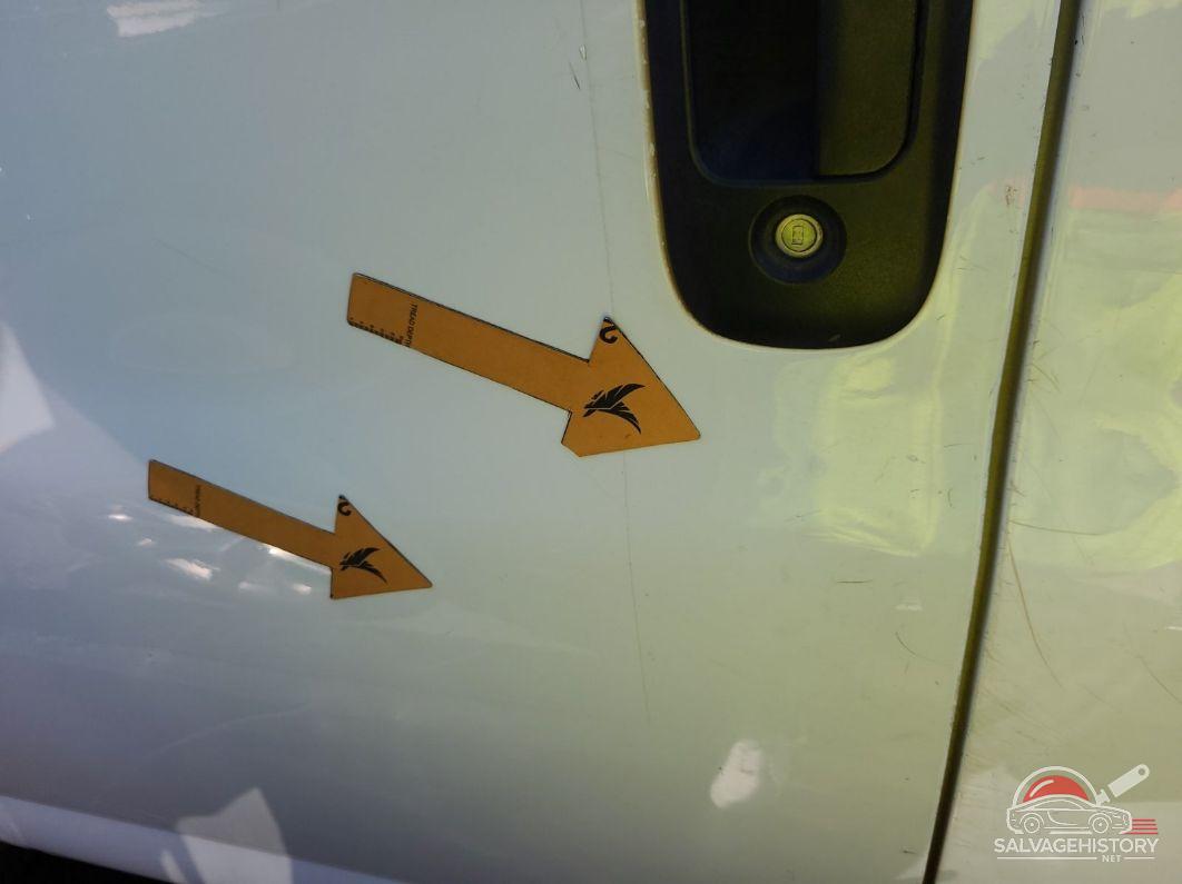 1GCWGAFP6K1247830 2019 CHEVROLET EXPRESS 2500 photo no. 5