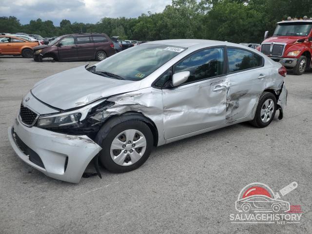 3KPFK4A78HE033841 2017 KIA FORTE photo no. 14