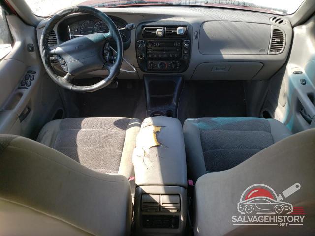 1FMZU73E9YUA64209 2000 FORD EXPLORER photo no. 8
