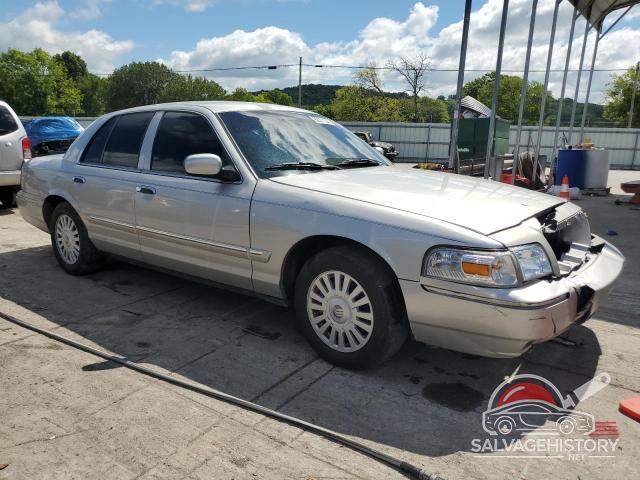 2MEFM75VX7X632705 2007 MERCURY GRMARQUIS photo no. 4