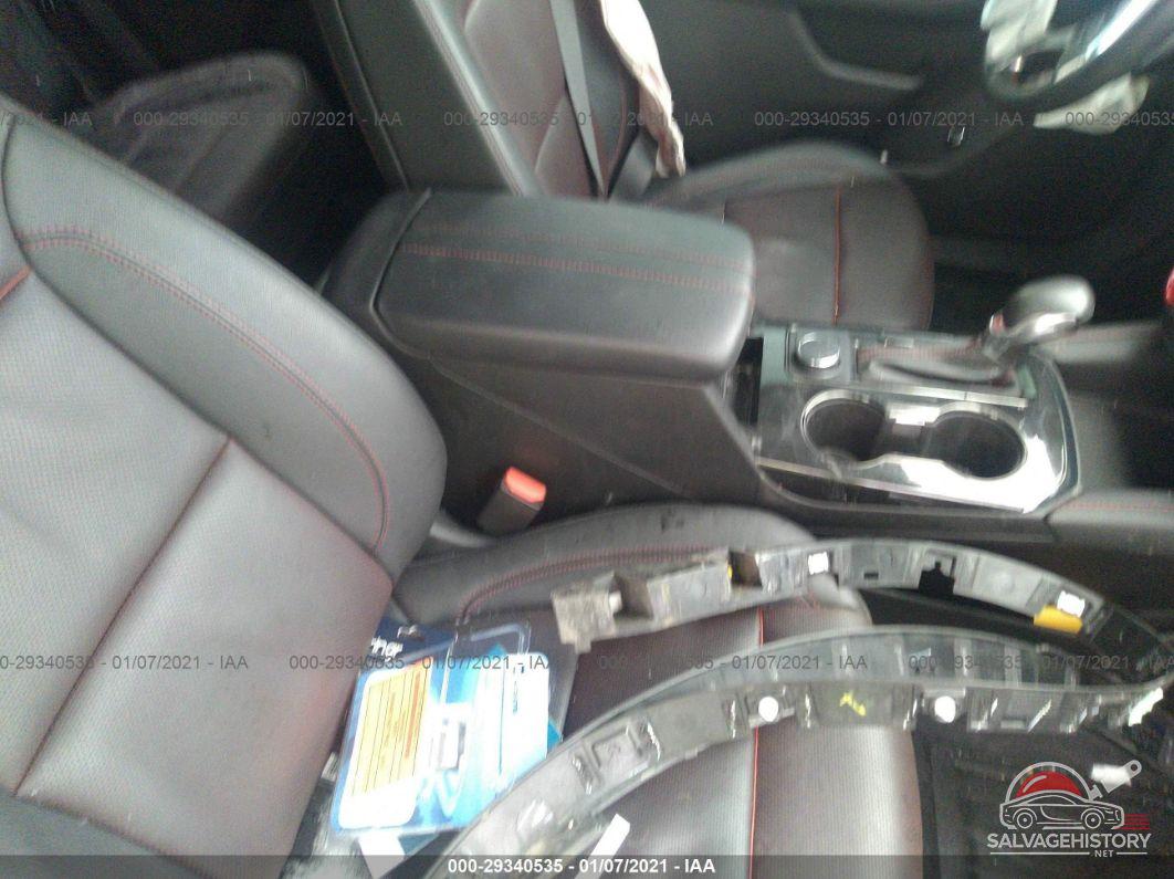 3GNKBJRS5KS653584 2019 CHEVROLET BLAZER photo no. 5
