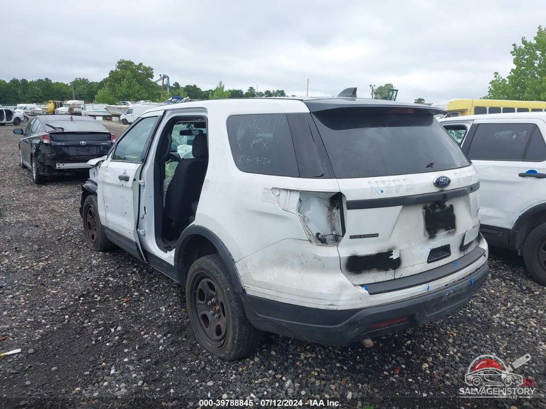 1FM5K8AR1KGB44206 2019 FORD POLICE INTERCEPTOR UTILITY photo no. 3