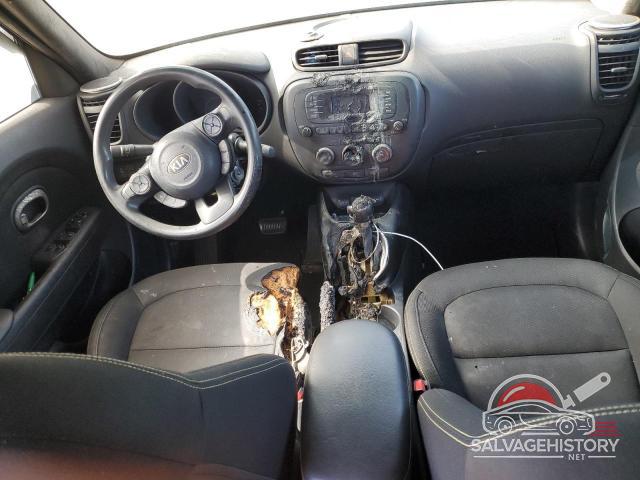KNDJP3A57F7219209 2015 KIA SOUL photo no. 8