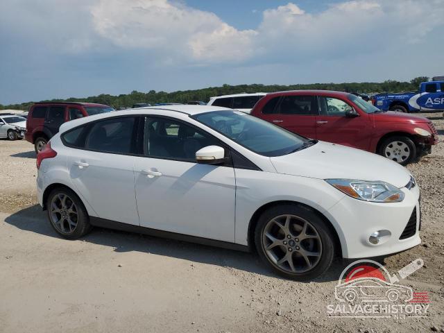 1FADP3K29EL253438 2014 FORD FOCUS photo no. 4