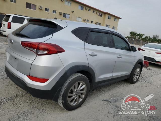 KM8J23A42JU739295 2018 HYUNDAI TUCSON photo no. 3