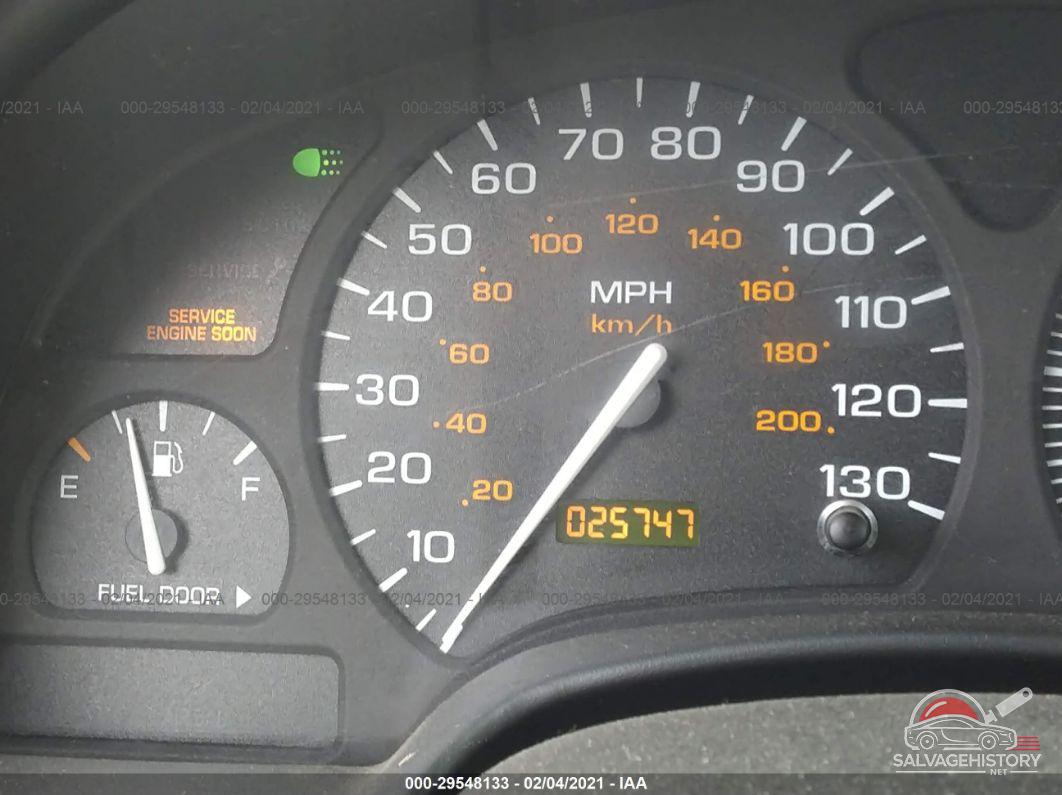 1G8JU52F71Y551711 2001 SATURN LS photo no. 7