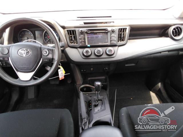 2T3ZFREV0JW484148 2018 TOYOTA RAV4 photo no. 8