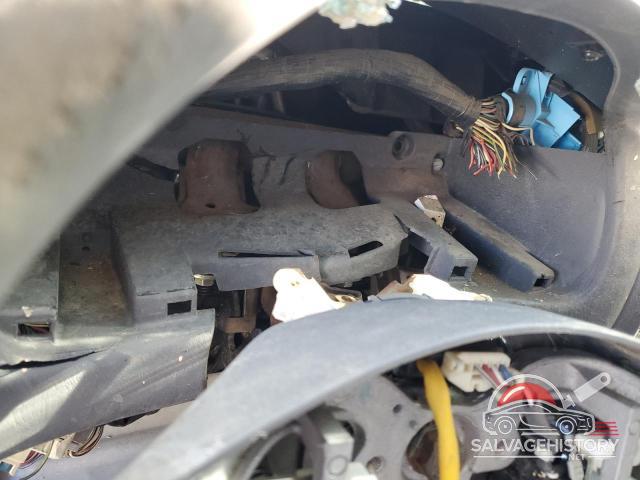 1NXBR12E7YZ365577 2000 TOYOTA COROLLA photo no. 9