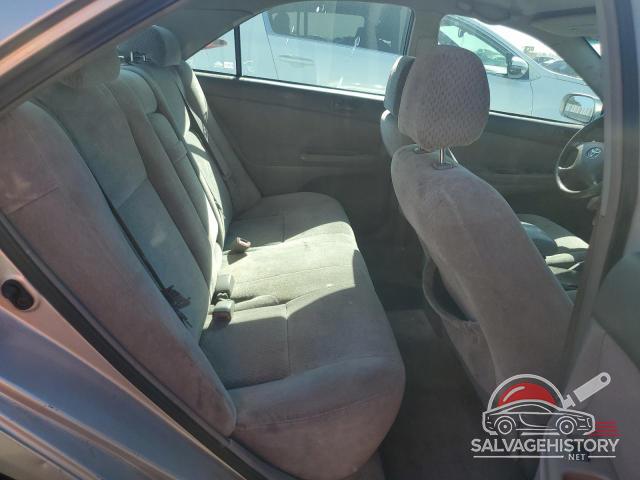 4T1BE32K44U267663 2004 TOYOTA CAMRY photo no. 10