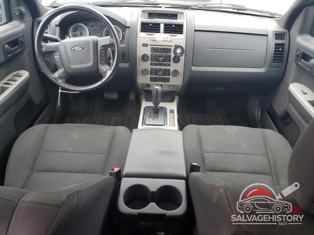 1FMCU03799KD03981 2009 FORD ESCAPE photo no. 8
