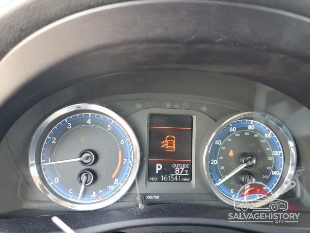 5YFBURHE9HP707360 2017 TOYOTA COROLLA photo no. 9