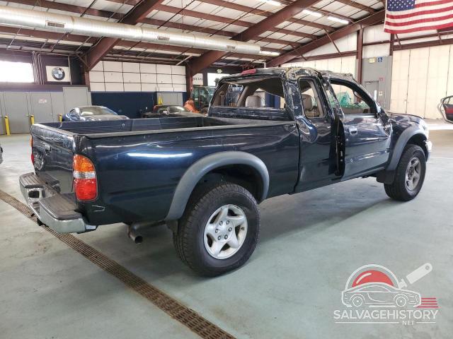 5TEWN72N12Z083440 2002 TOYOTA TACOMA photo no. 3