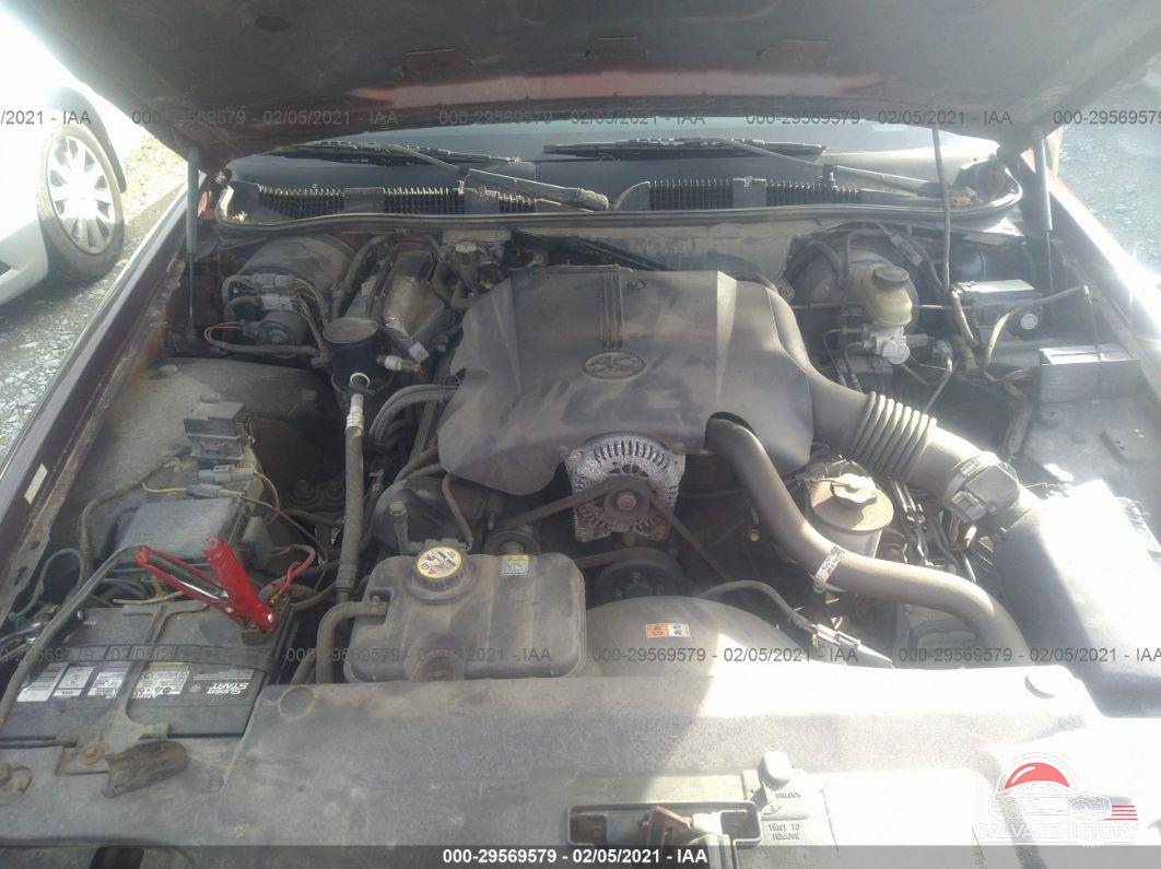 2MEFM75W31X680496 2001 MERCURY GRAND MARQUIS photo no. 10