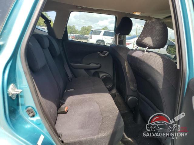 JHMGE8H5XCC006761 2012 HONDA FIT photo no. 10
